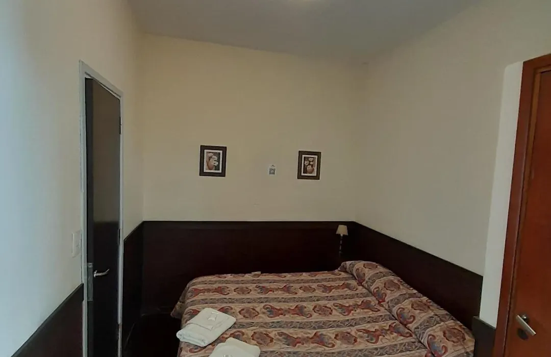 Hotel Raglan-1